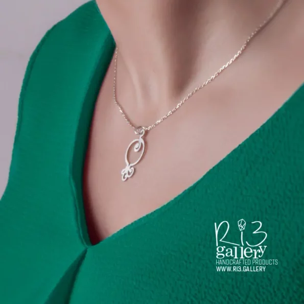 گردنبند نقره طرح انار