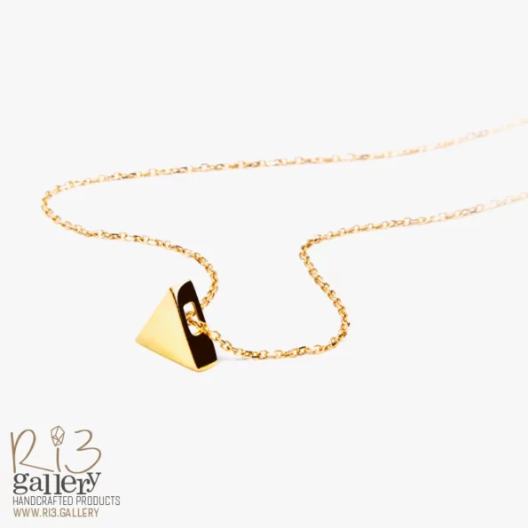 گردنبند طلا زنانه مثلثی