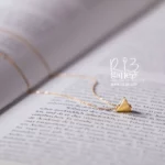 گردنبند طلا زنانه مثلثی
