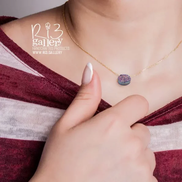 گردنبند طلا زنانه طرح ژئود مولتی‌کالر