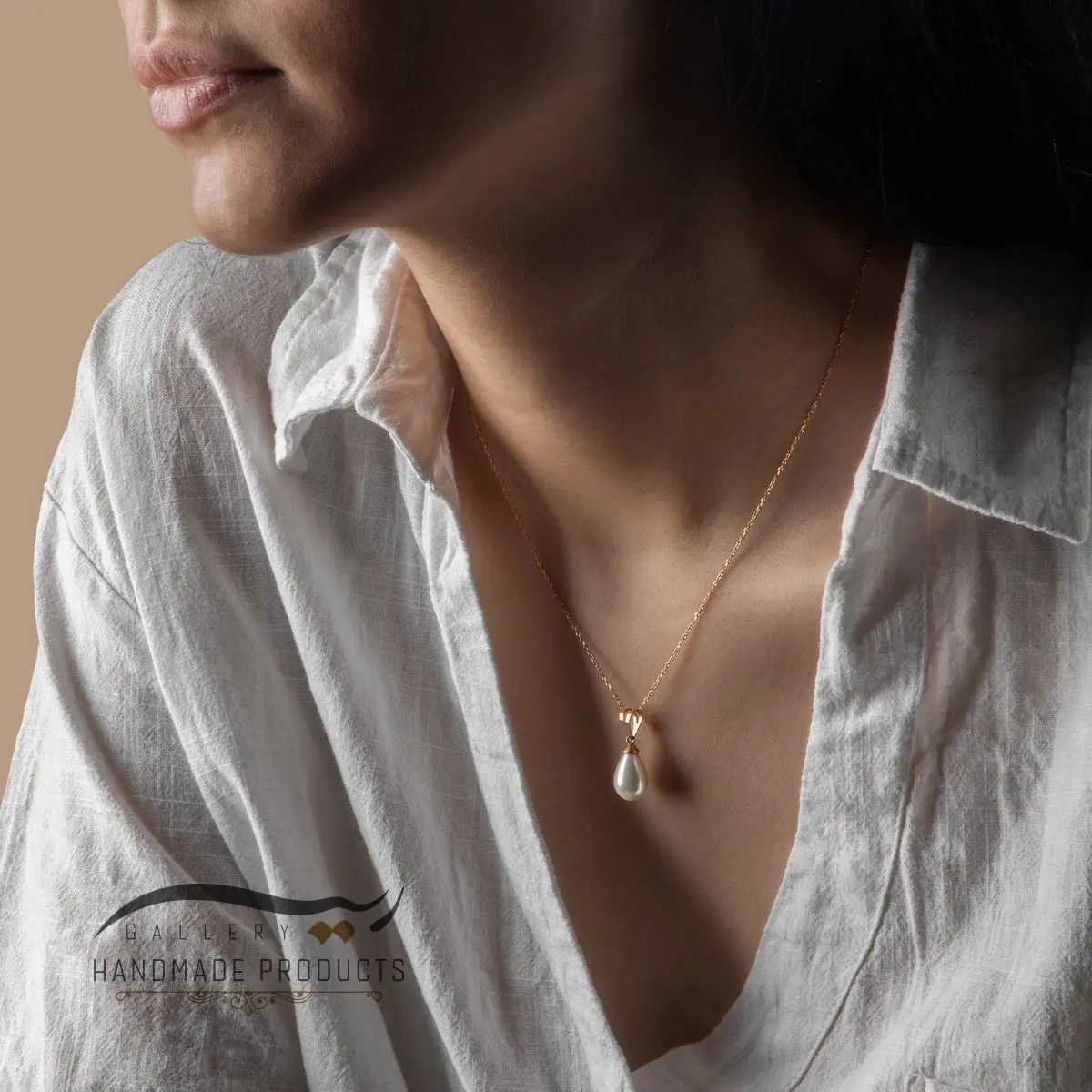 پلاک طلا زنانه صدف اشکی