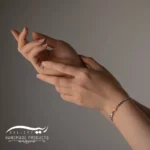 دستبند طلا زنانه آمونیت (ساخته شده از حدید و طلا)