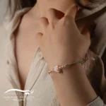 دستبند طلا زنانه رزی (ساخته شده از کریستال، صدف، طلا)