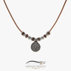 گردنبند نقره شمسه (ساخته شده از چرم، چوب، نقره)