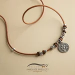 گردنبند نقره شمسه (ساخته شده از چرم، چوب، نقره)